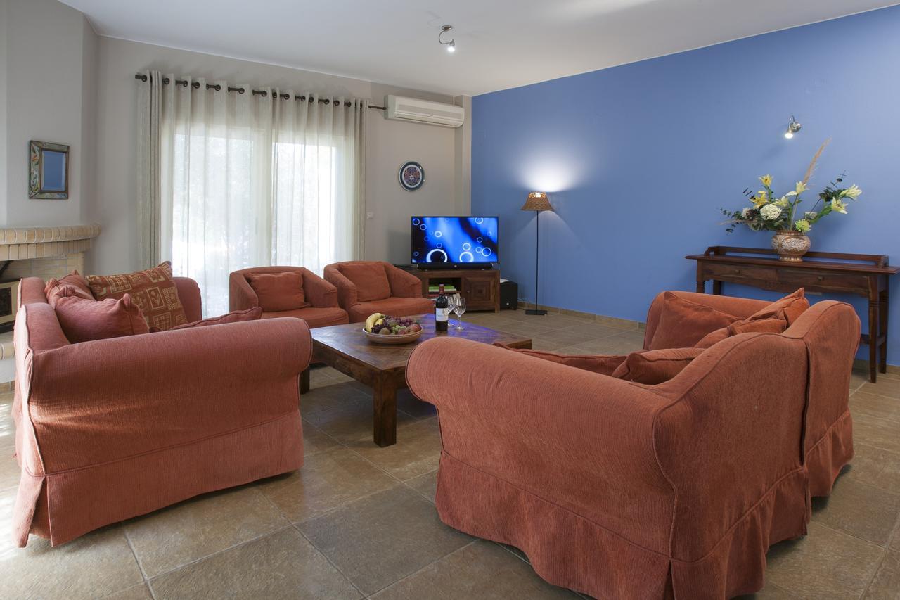 Dom wakacyjny Maisonettes With Private Pool *